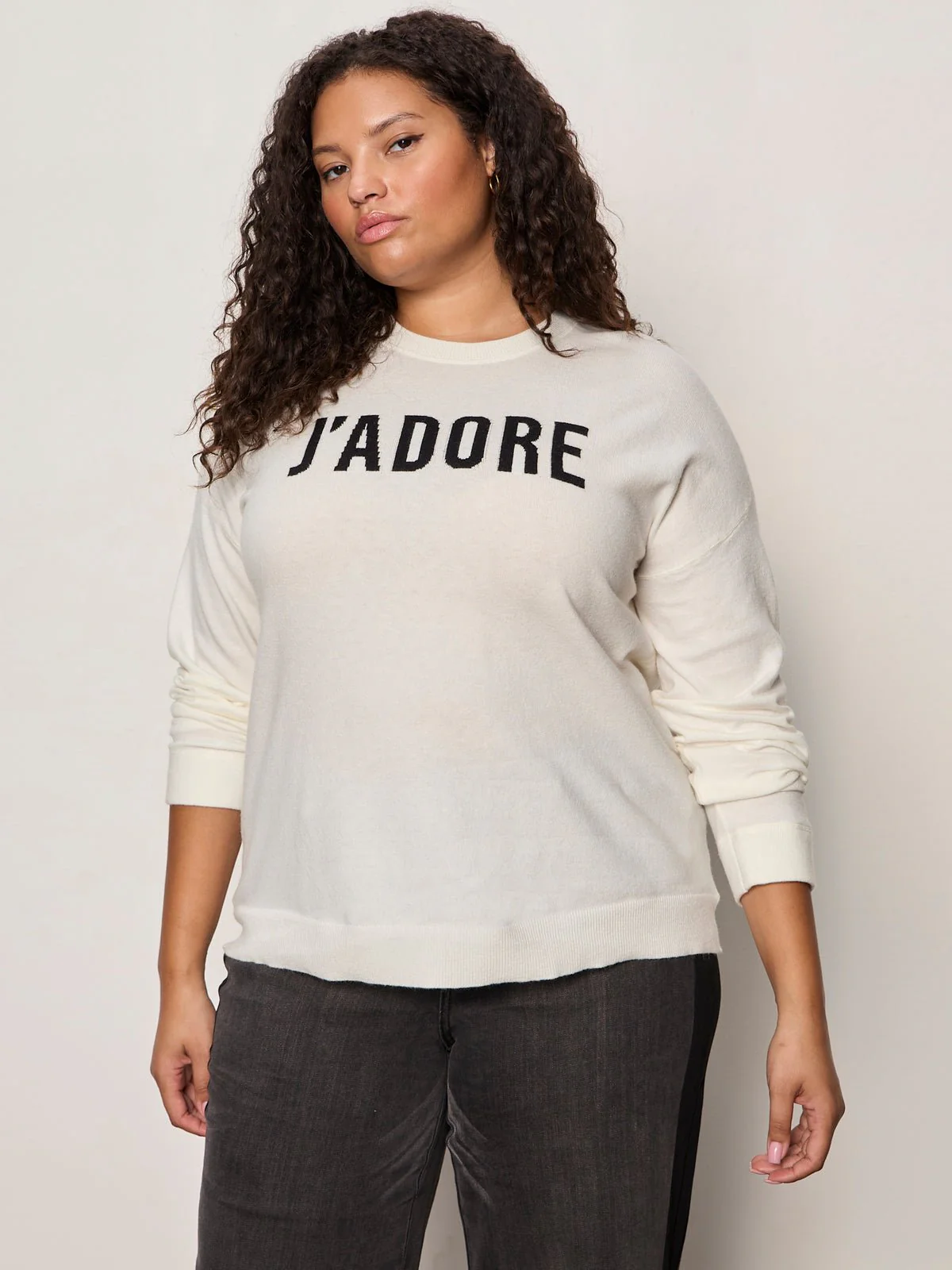 24/7 Popover Chalk With Black Extended Sizing - Image 2