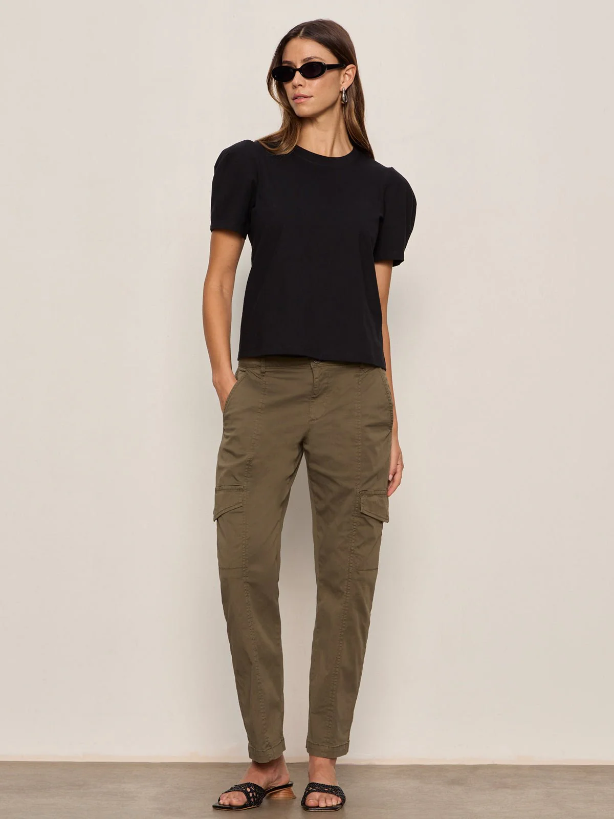 Pleated Tee Black - Image 6