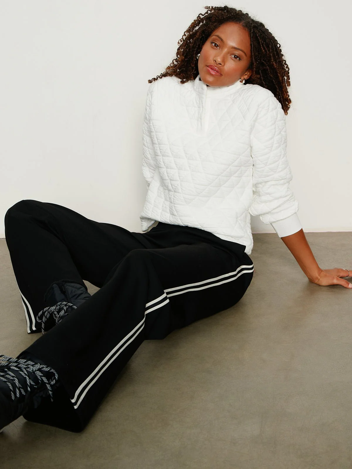 Quilted Button Popover Chalk
